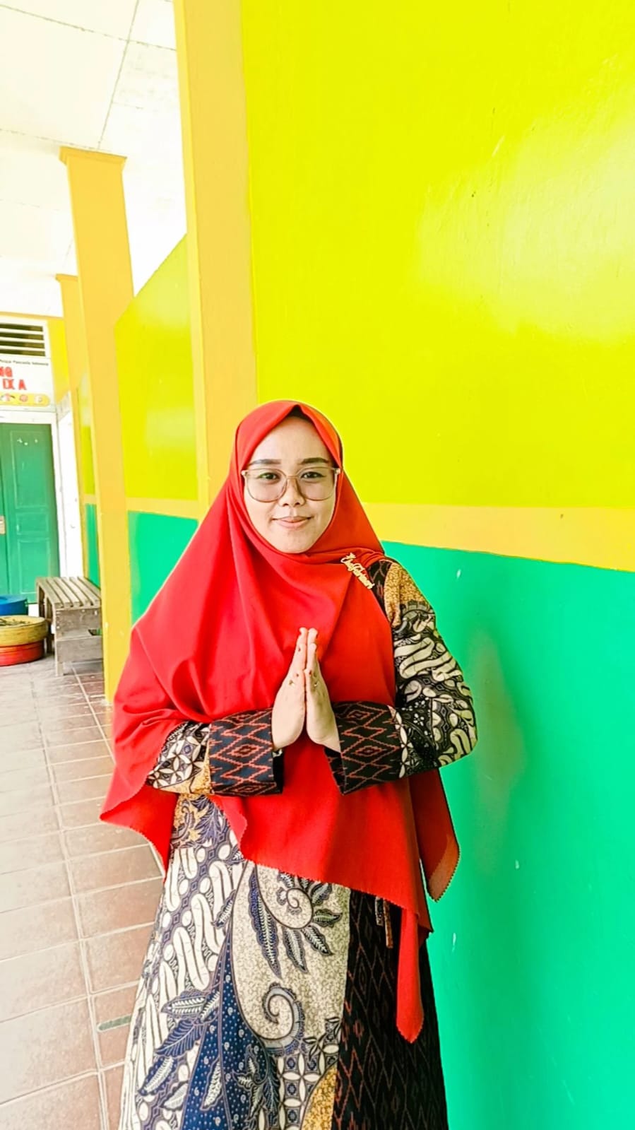 Elsa Febriasari, S.Pd
